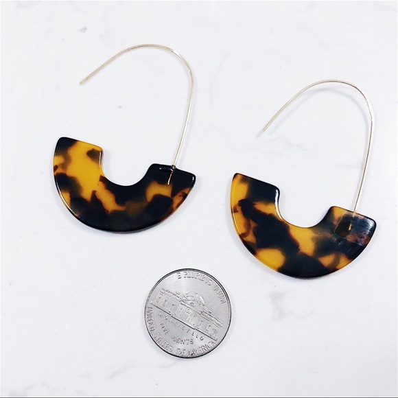 HP⭐️BaubleBar Style Tortoise Drop Earrings - Picture 4 of 6